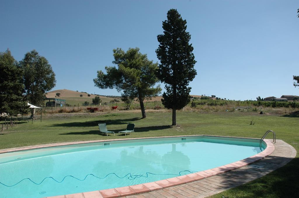 Agriturismo Pian Dei Pini Montiano  Exteriör bild